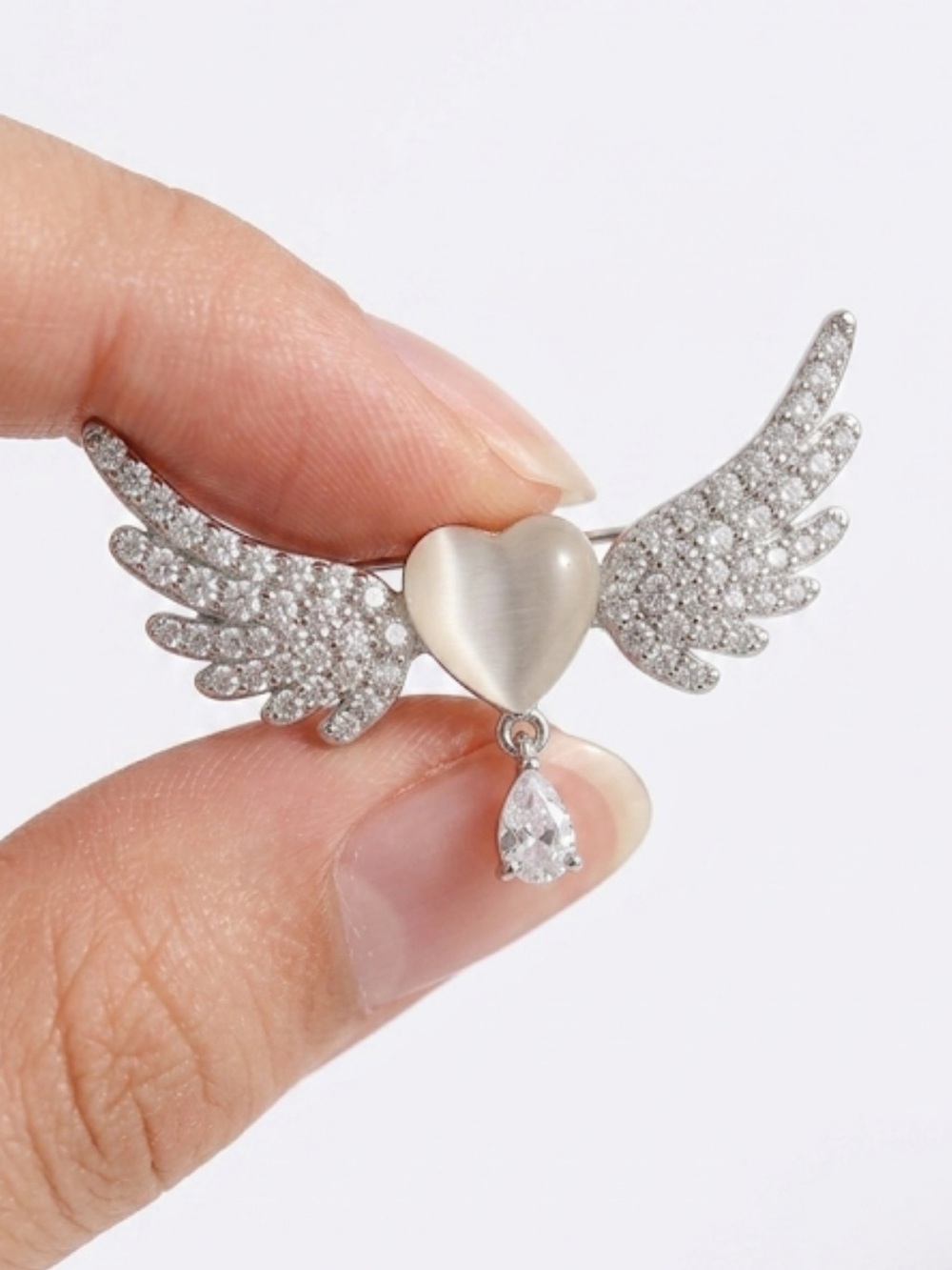New Dainty Angel Core Rhinestone Wing Brooch Pin Heart Crystal Drop